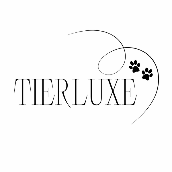 Tierluxe-Logo in Schwarz-Weiß mit eleganter Schrift und zwei Pfotenabdrücken. Eine schwungvolle Linie umrahmt die Schrift und verleiht dem Design eine dynamische und stilvolle Optik.